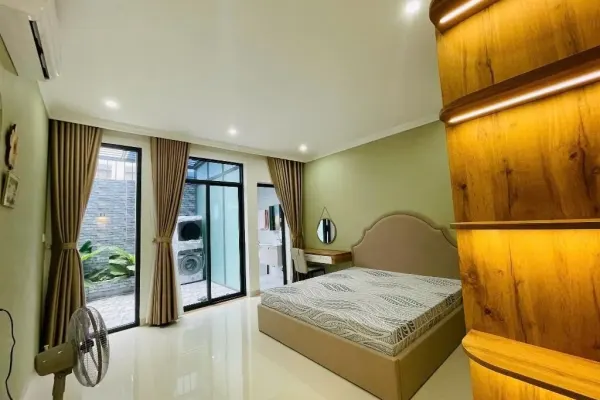 Квартира, 2 спальни · 100 м² 3