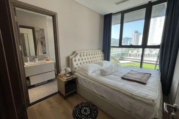 Квартира, 2 спальни · 80 м² 2
