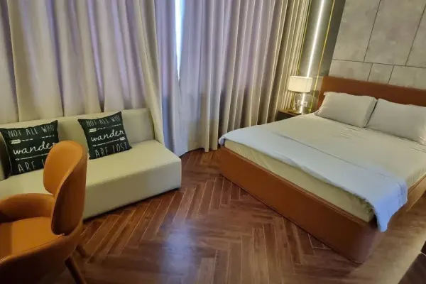 Дом, 4 спальни · 270 м² 3