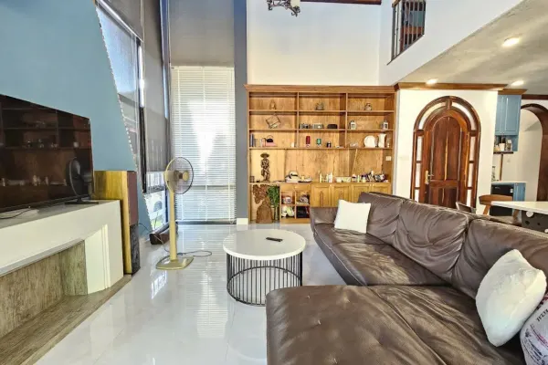 Вилла, 4 спальни · 600 м² 3