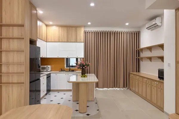 Дом, 4 спальни · 270 м² 2