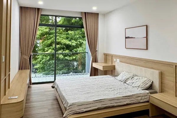 Дом, 4 спальни · 270 м² 6