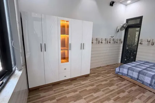 Дом, 3 спальни · 200 м² 5
