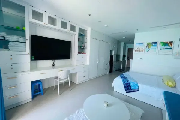 Студия · 45 м² 8