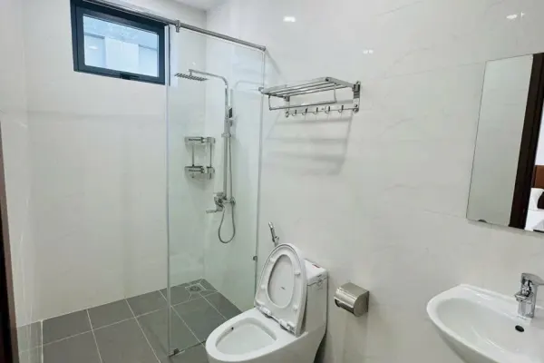Дом, 3 спальни · 270 м² 3