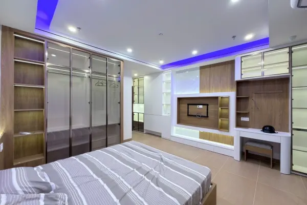 Квартира, 2 спальни · 80 м² 4