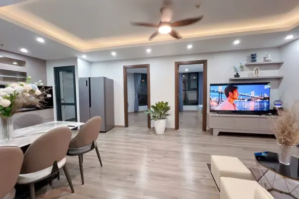 Квартира, 3 спальни · 90 м² 3
