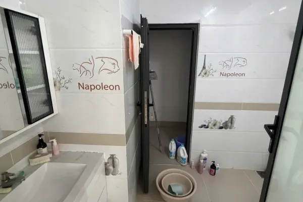 Квартира, 3 спальни · 65 м² 3