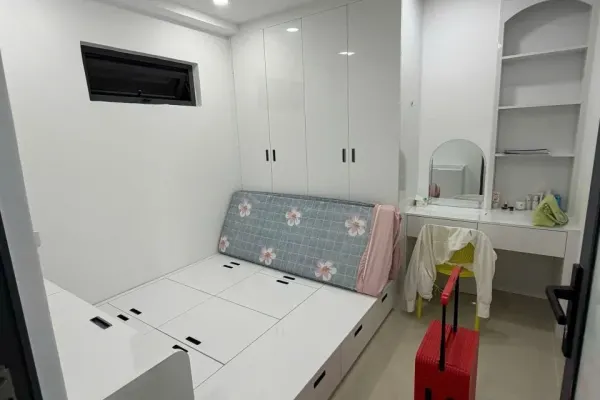 Квартира, 3 спальни · 65 м² 4