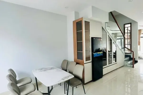 House, 3 спальни, 270.00 м² 4