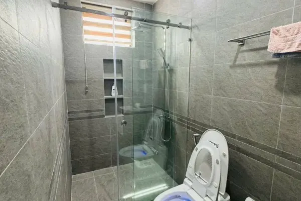 House, 3 спальни, 270.00 м² 10