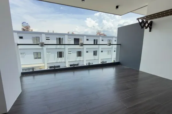 House, 3 спальни, 270.00 м² 9