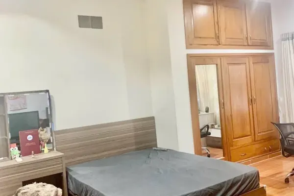 Дом, 3 спальни · 230 м² 4
