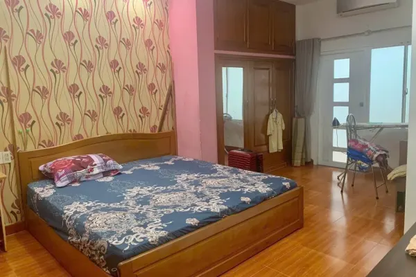 Дом, 3 спальни · 230 м² 10