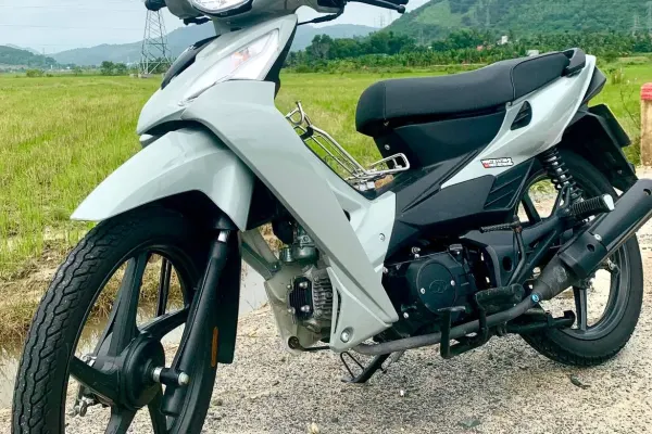 Yamaha NVX 4