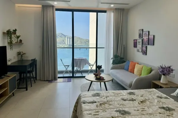 Квартира, 2 спальни · 85 м²