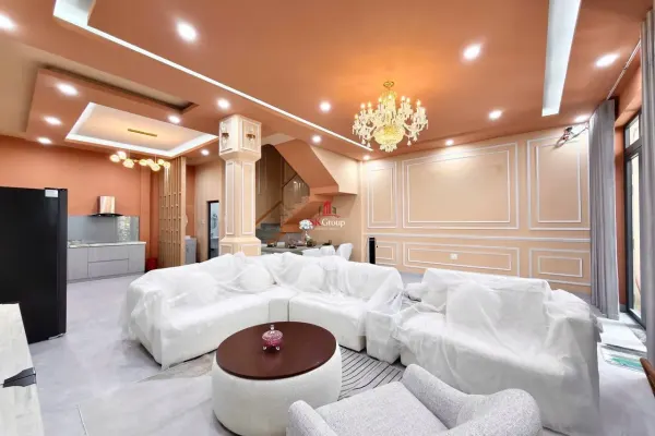 Дом, 5 спален · 300 м² 4
