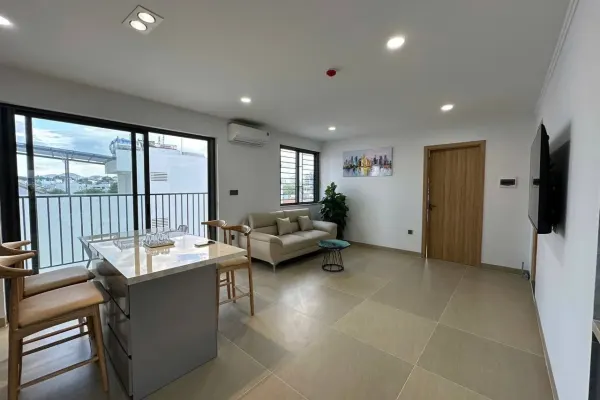 Квартира, 2 спальни · 85 м² 2