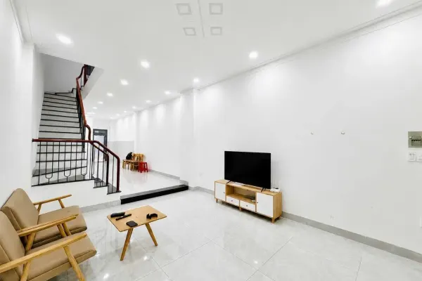 House, 4 спальни, 300.00 м² 2