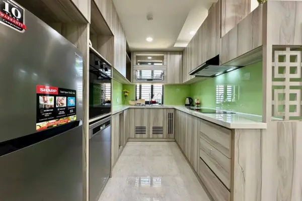 Квартира, 2 спальни · 90 м²