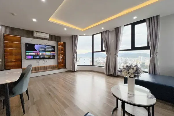 Квартира, 2 спальни · 90 м² 4