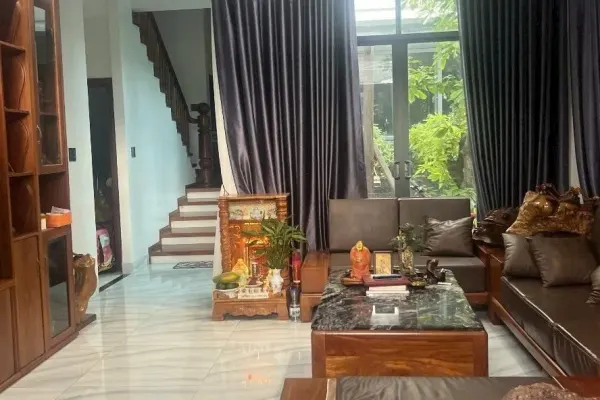 Вилла, 5 спален · 320 м² 2