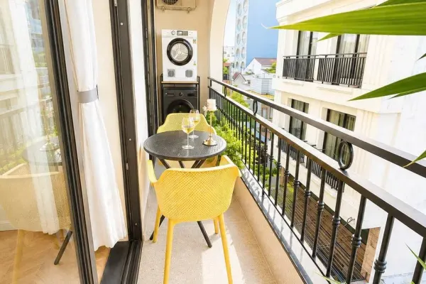 Квартира, 2 спальни · 80 м² 3