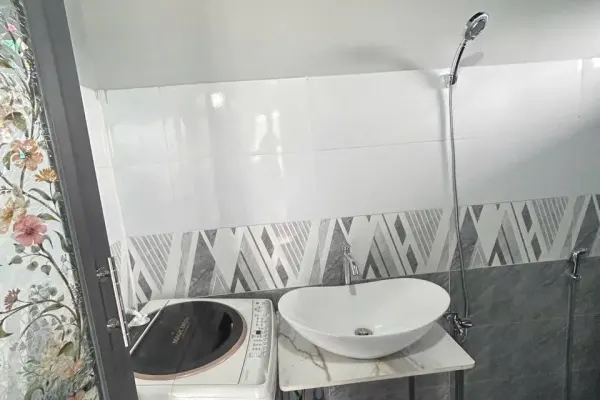 Дом, 2 спальни · 400 м²