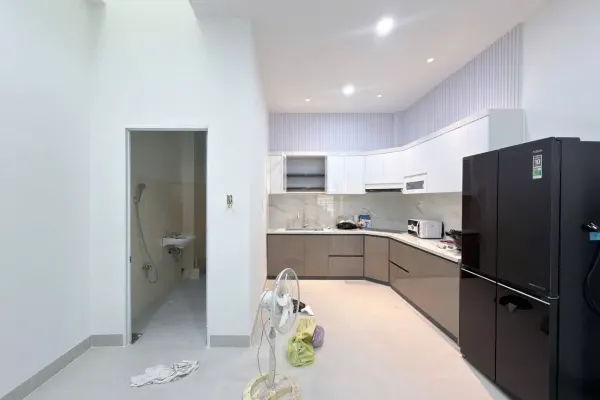 Дом, 3 спальни · 210 м² 5