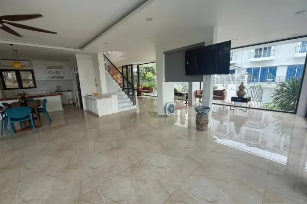 Вилла, 5 спален · 400 м² 5