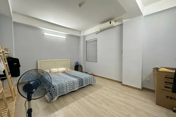 Квартира, 2 спальни · 76 м² 4