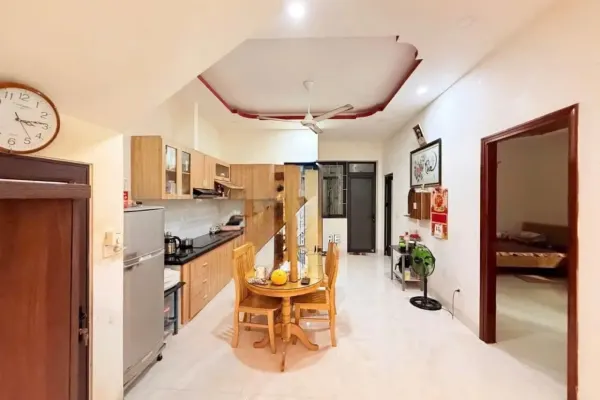 Вилла, 4 спальни · 250 м² 5