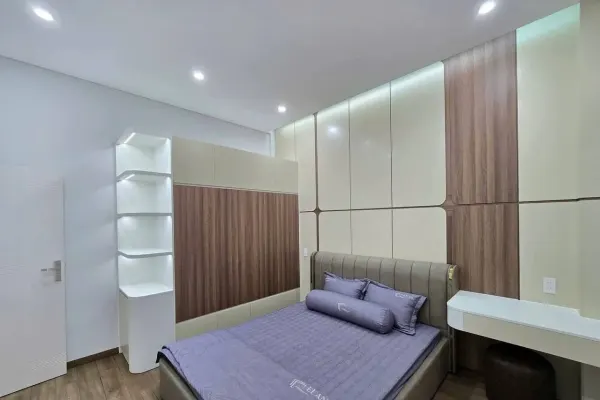 Квартира, 3 спальни · 120 м² 5