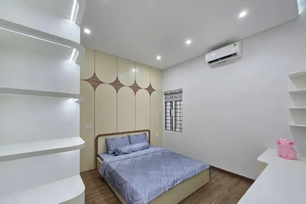 Квартира, 3 спальни · 120 м² 6