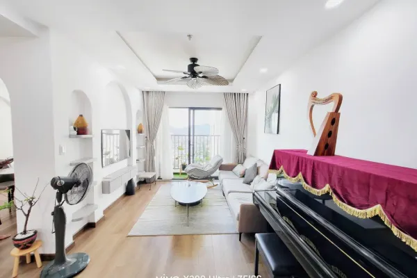 Квартира, 2 спальни · 80 м²