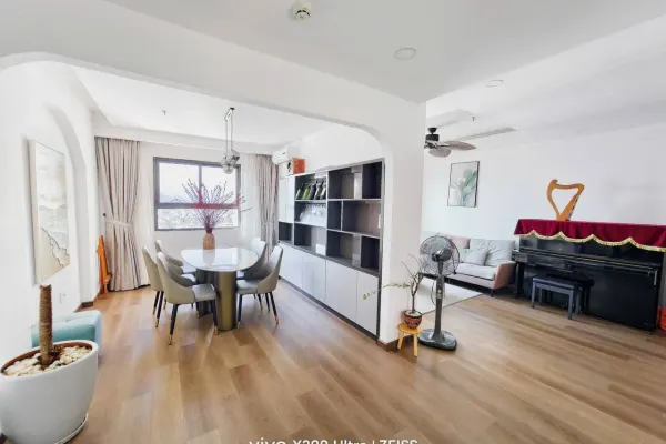 Квартира, 2 спальни · 80 м² 2