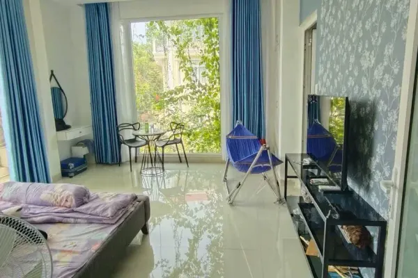 Вилла, 4 спальни · 375 м² 4