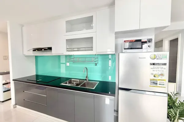 Квартира, 2 спальни · 75 м²