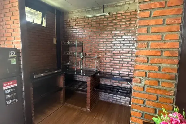 Дом, 1 спальня · 200 м²