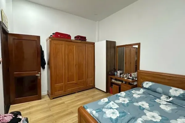 Дом, 3 спальни · 90 м² 2