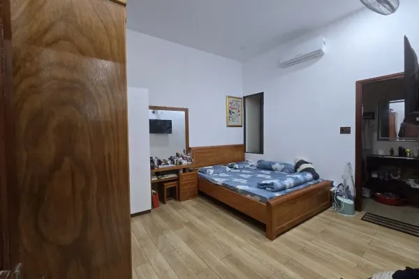 Дом, 3 спальни · 90 м² 4