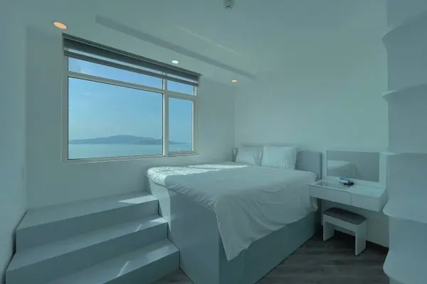Квартира, 4 спальни · 175 м² 2