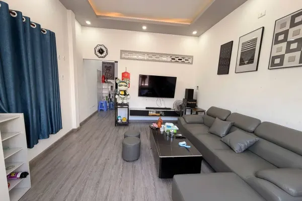 Дом, 2 спальни · 90 м²