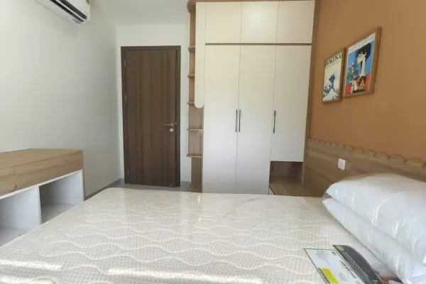 Квартира, 3 спальни · 94 м² 2