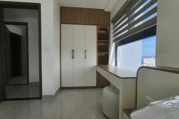 Квартира, 3 спальни · 94 м² 4