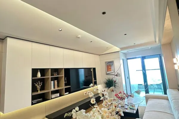 Квартира, 2 спальни · 70 м²