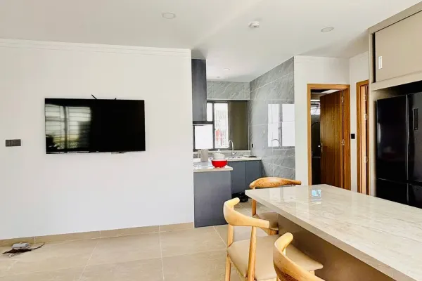 Квартира, 2 спальни · 85 м² 2