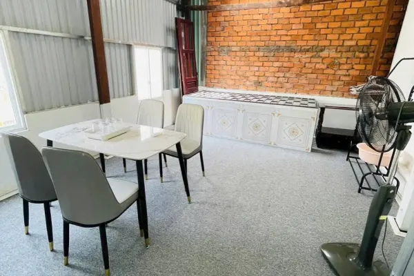 Дом, 3 спальни · 240 м² 3