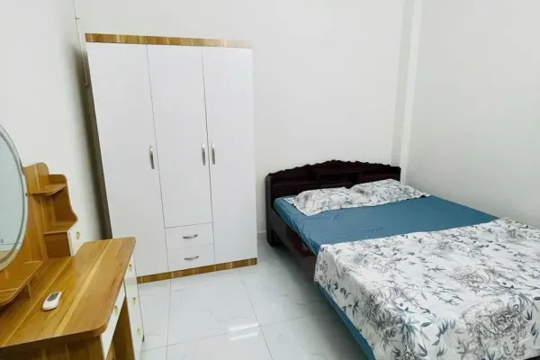 Дом, 3 спальни · 240 м² 5