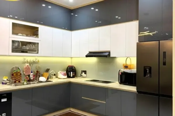 Дом, 3 спальни · 270 м² 3